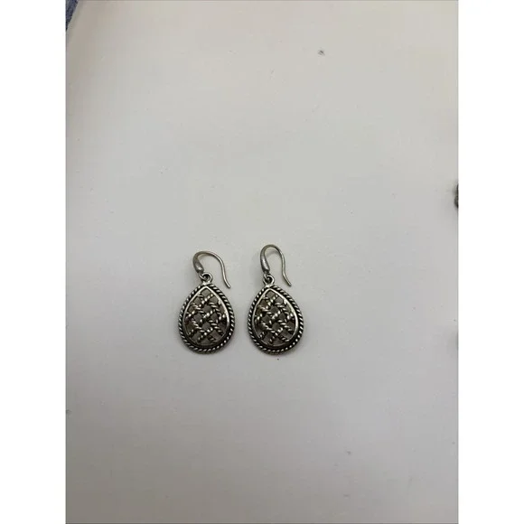 Vintage Signed Monet Gold Tone Teardrop Dangle Pierced Earrings Soft girl