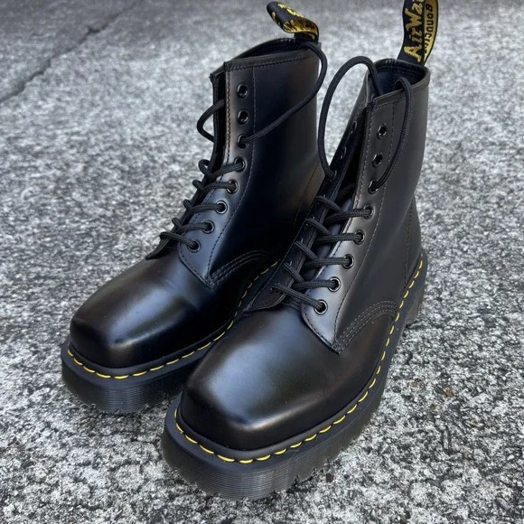 Doc Martens‎ 1460 Bex Smooth Leather Square Toe Boot Men's 8, Women's 9 NWOB