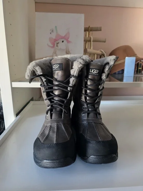 UGG Sheepskin-Lined Winter Boots in Dark Brown and Black