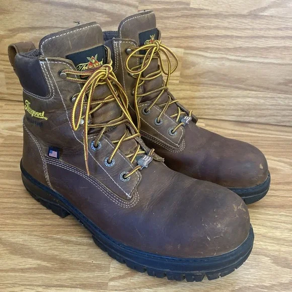 Thorogood 804-4149 Men's Leather Work Boots Waterproof Safety Toe 9.5 D Flaw