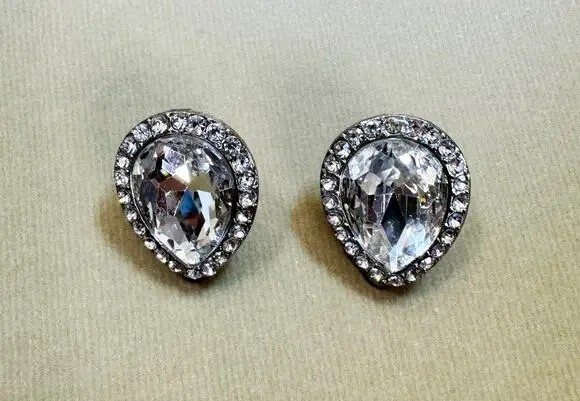 Vintage Clear Rhinestone Clip-On Earrings Silver Tone Teardrop Statement 1