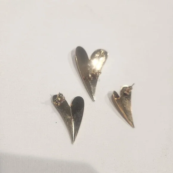 Gold Tone Heart Shape Pin Brooch‎ and Matching Earrings Set