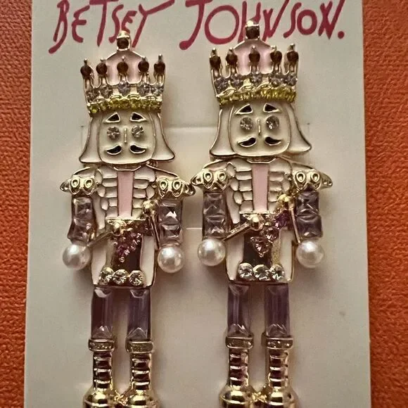 💛 🎉🎉🎉HOST PICK 🎉🎉🎉Betsey Johnson NEW festive Nutcracker earrings 🎉🎉🎉💛