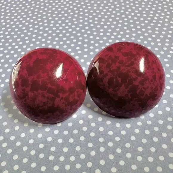 Pink vintage round post earrings