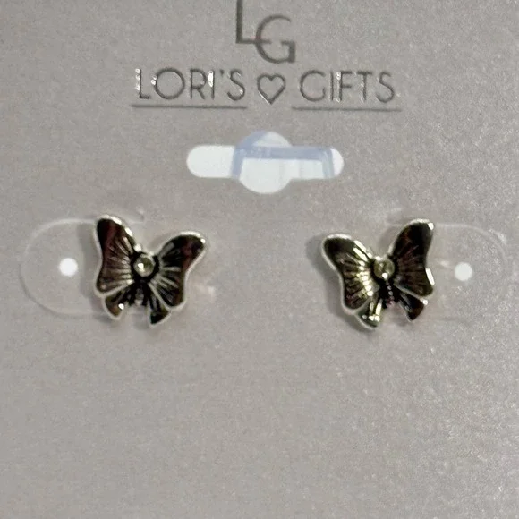 Loris Gifts Butterfly Stud Earrings‎ Silver Tone Sensitive Ears Cute