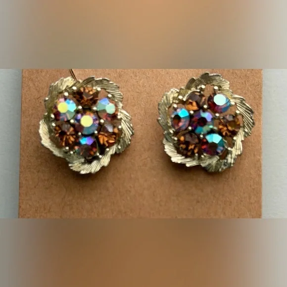 Vintage Lisner Rhinestone and Aurora Borealis Crystal Screw Back Earrings