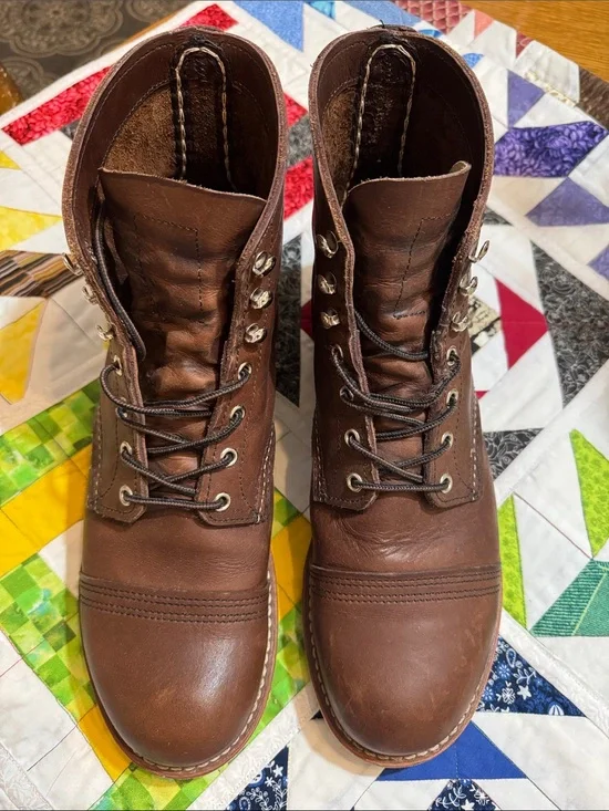 Men's Brown Leather Lace-Up Red Wing Boots Sz. 10 D very good condition