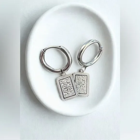 Silver Hoop Earrings  M1281