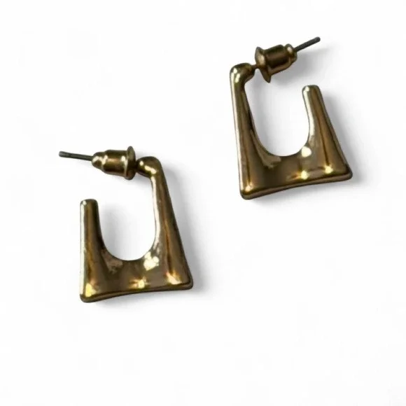 Gold Tone Modern Square Hoop Earrings‎