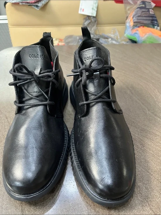 Cole Haan Black Leather Chukka Boots for Men