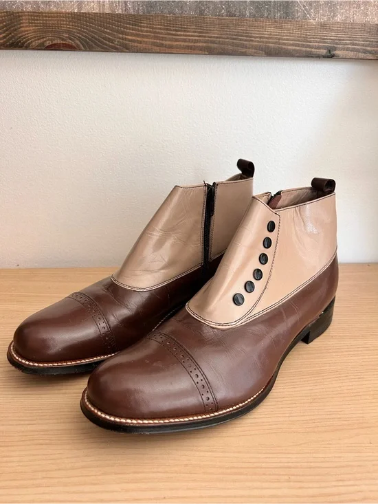 Stacy Adams Two-Tone Brown and Beige Chukka Boots