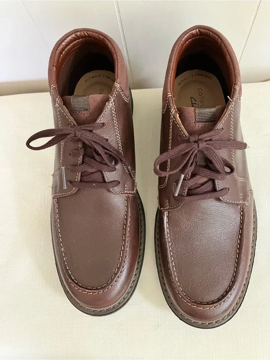 Clarks Men’s Brown Mahogany Leather Lace-Up Boots Size 9W