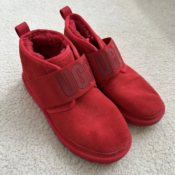 UGG Neumel II Graphic Spell Out Chukka Boots Men's Size 7 Samba‎ Red 1111730