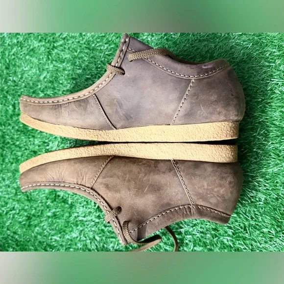 Clark’s‎ Men's Brown Casual Shoes Size 9.5
