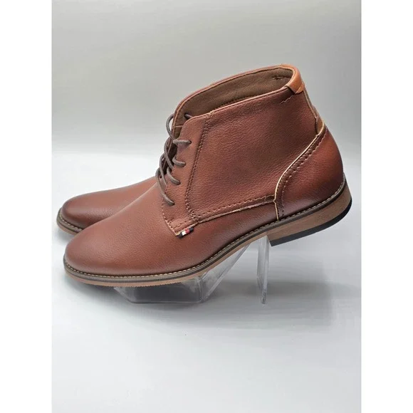 Tommy‎ Hilfiger Bage men's brown chukka boots Size 8.5 MED