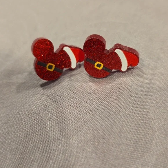 ❤️10/$13 new Christmas earrings