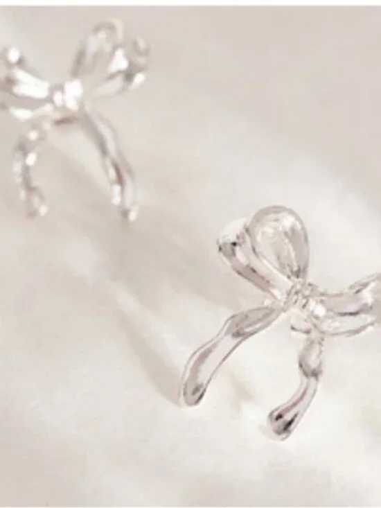 New! Charlotte Silver Bow Post Earrings (3011) NWOT