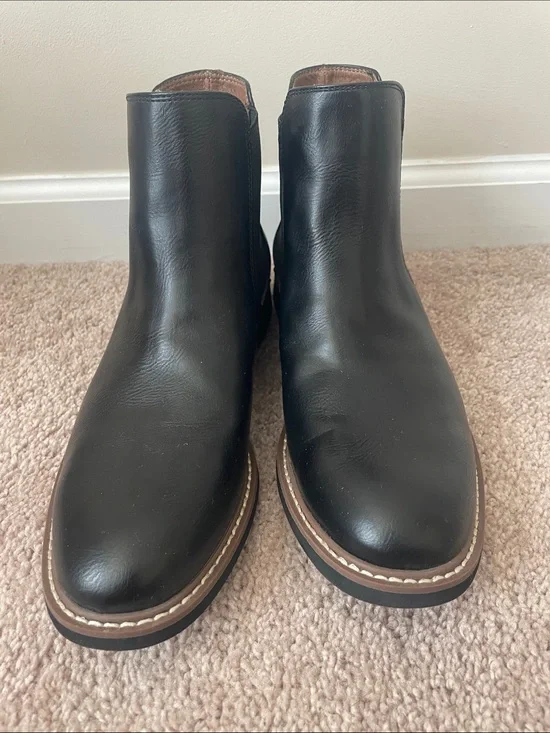 Tommy Hilfiger Black Leather Chelsea Boots with Brown Welt
