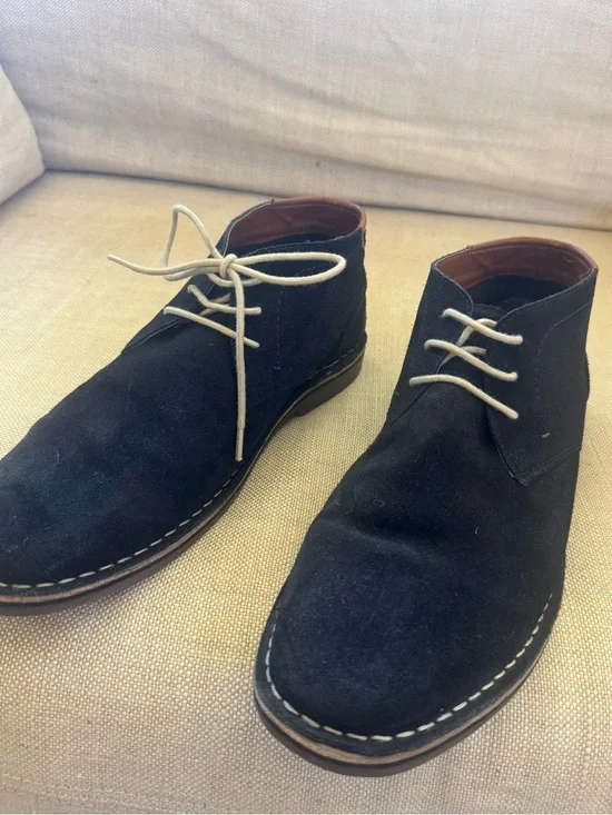 Men's Navy Suede Chukka Boots with Contrast Laces