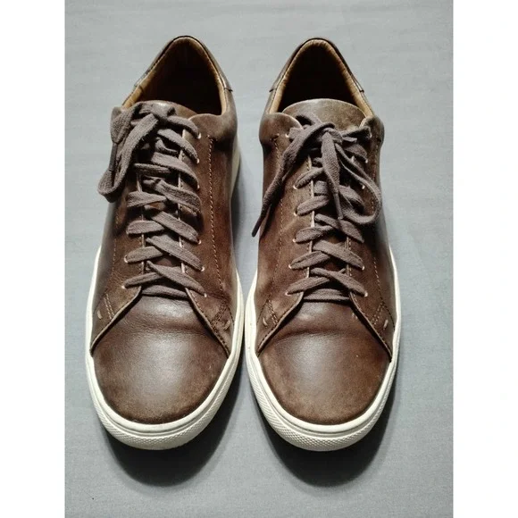 Frye‎ Men 10.5 Chocolate Brown Low Top Grain Leather Sneakers DISTRESSED Preppy