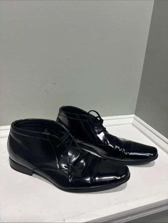 Calvin Klein Black Patent Leather Lace-Up Chelsea Dress Boots-size 10.5