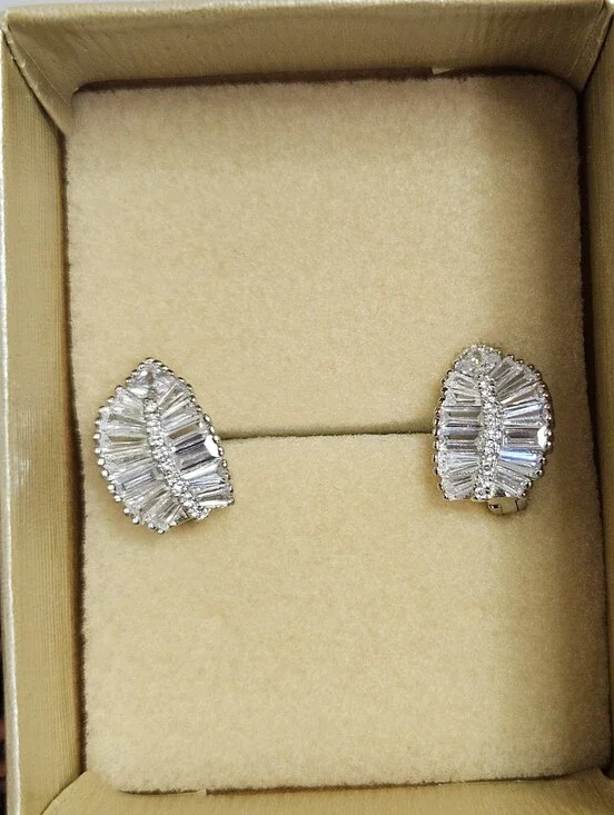 New Leaf Earrings Pierced