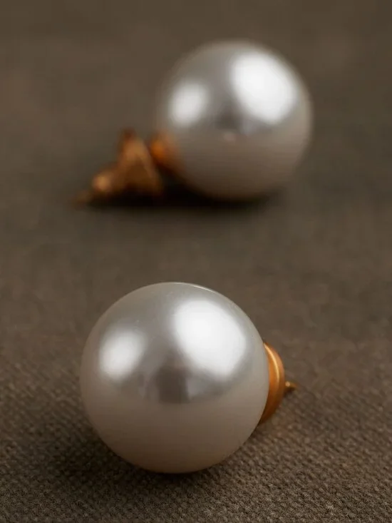 KHOI KURU studs (medium)