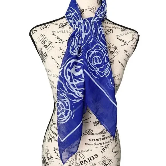 Tres- Elle Made in Italy Rose Print Blue and White Scarf in One Size