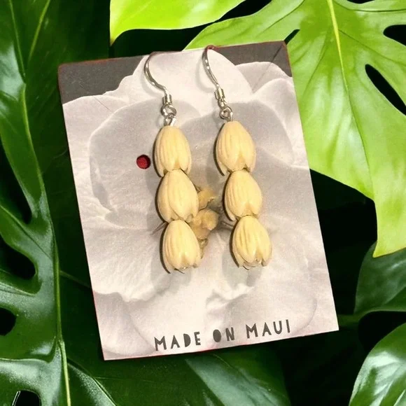 Made on Maui Triple Pikake Flower Drop 1.75