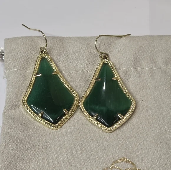 Kendra Scott Alex Simulated‎ Cat's Eye Green Earrings Gold Plated May Birth