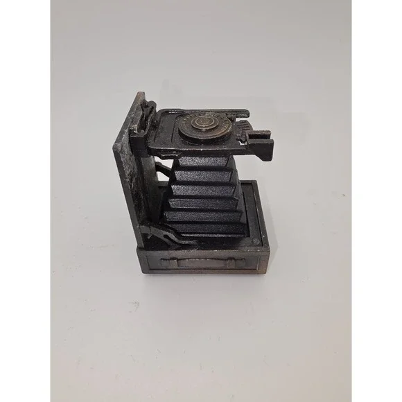Miniature‎ Novelty Old Camera Pencil Sharpener
