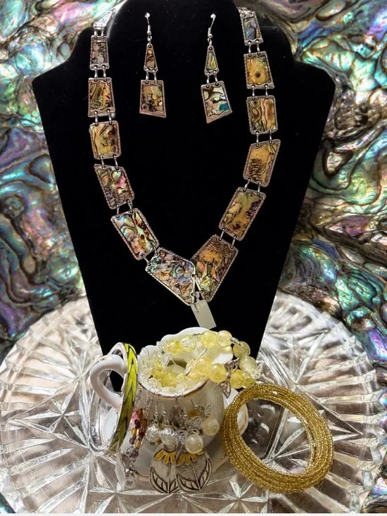 Abalone Inlay Rectangular Necklace & Earring Set w/teapot full of jewelry