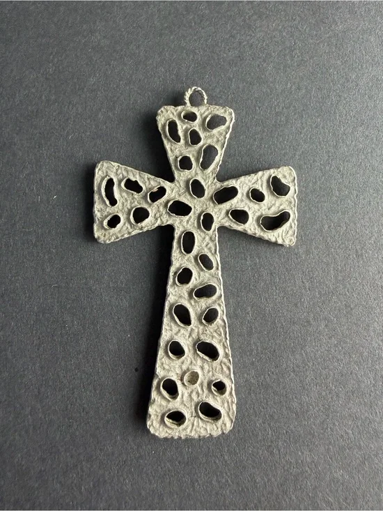 Openwork Cross Pendant - Silver Tone