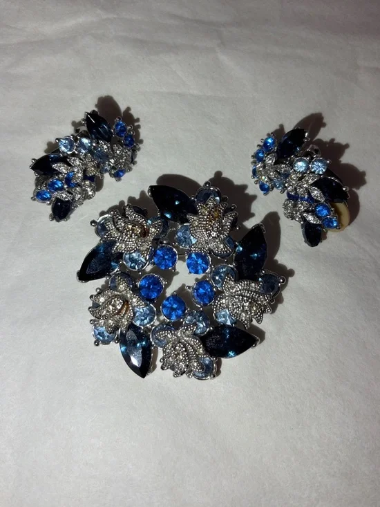 Vintage Blue Crystal Floral Brooch and Clip-on Earring Set