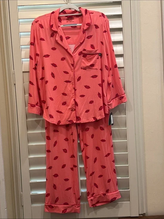 kate spade Coral Pink Lip-Print Pajama Set