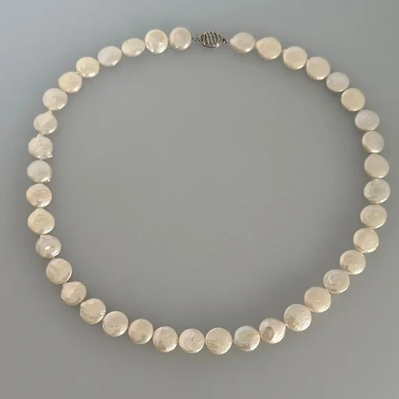 Elegant 925 freshwater Cream Pearl Necklace made in Germany