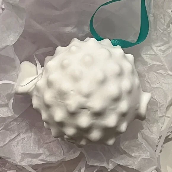 Jonathan Adler Menagerie Puffer Fish Ornament Porcelain Collectible‎ (holiday/x)