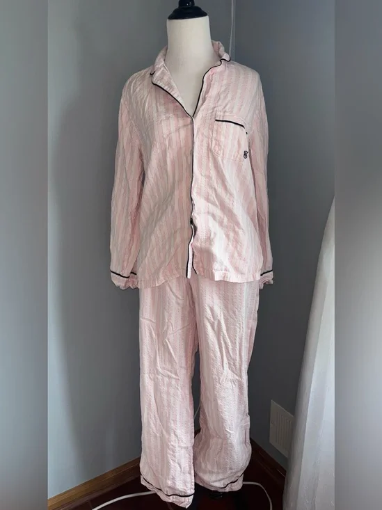 Victoria's Secret Pale Pink Pajama Set with Black Piping