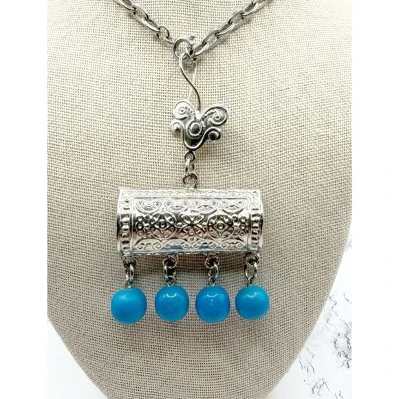 Silver Tone Turquoise Color‎ Bead Pendant Necklace 24