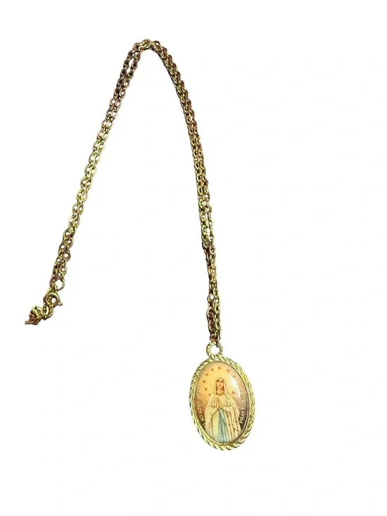 Gold Tone Cable Chain Necklace Oval Our Lady of Lourdes Medal Pendant (l24)