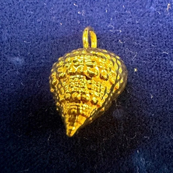 Gold Tone Textured Sea Shell Pendant Cone Shell Charm Jewelry Accessory
