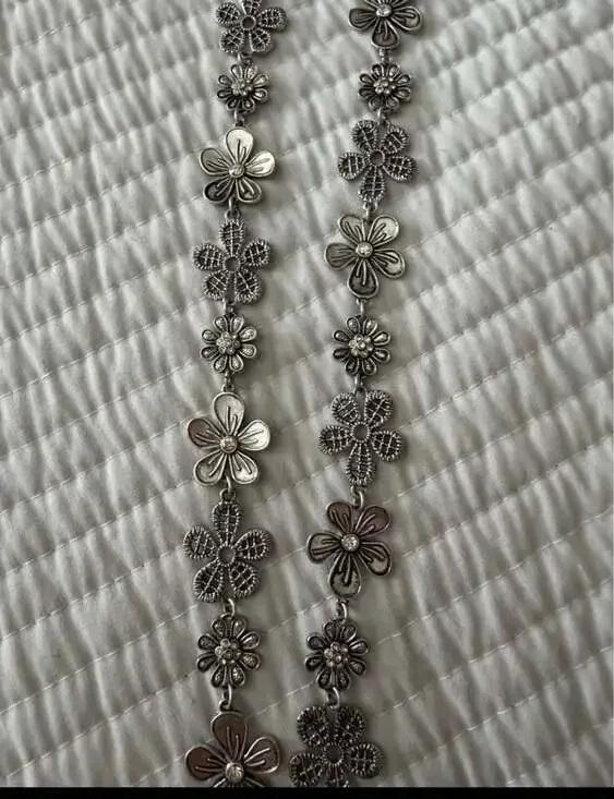 Premier Designs Daisy Chain Long Floral Necklace