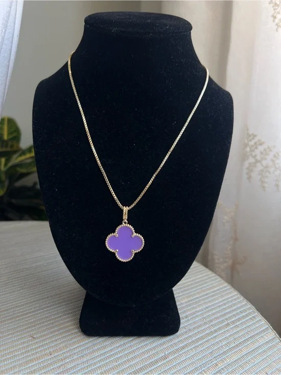 Gold Chain Necklace with large singular  Purple Clover Pendant