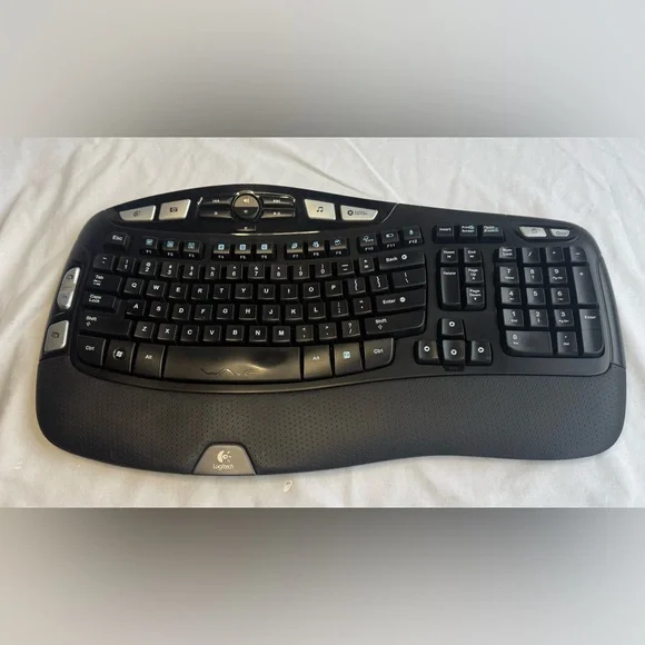 Logitech K350 Wireless Keyboard, No Dongle