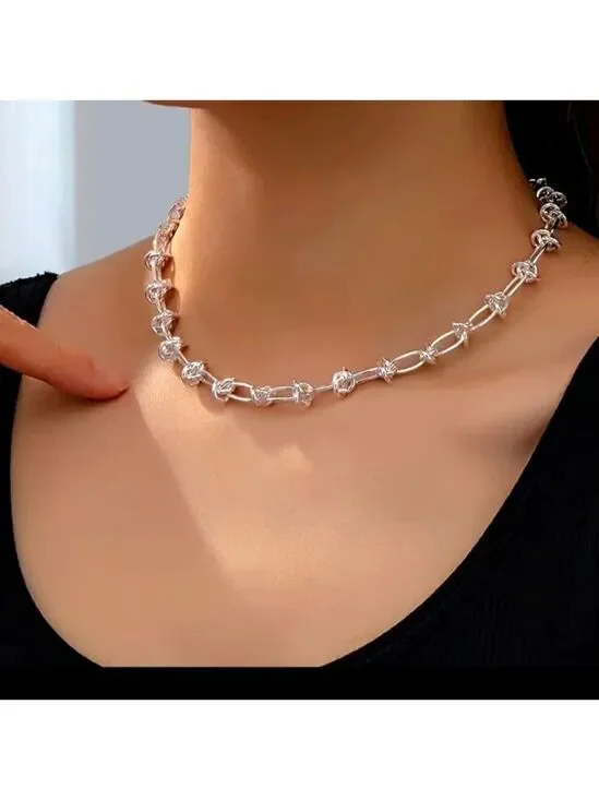 Knot Style Silvery Choker Necklace Y2K Inspired Thick Chain