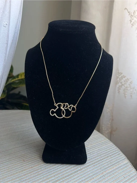 🩷- large Gold Interlocking minnie and Mickey Necklace