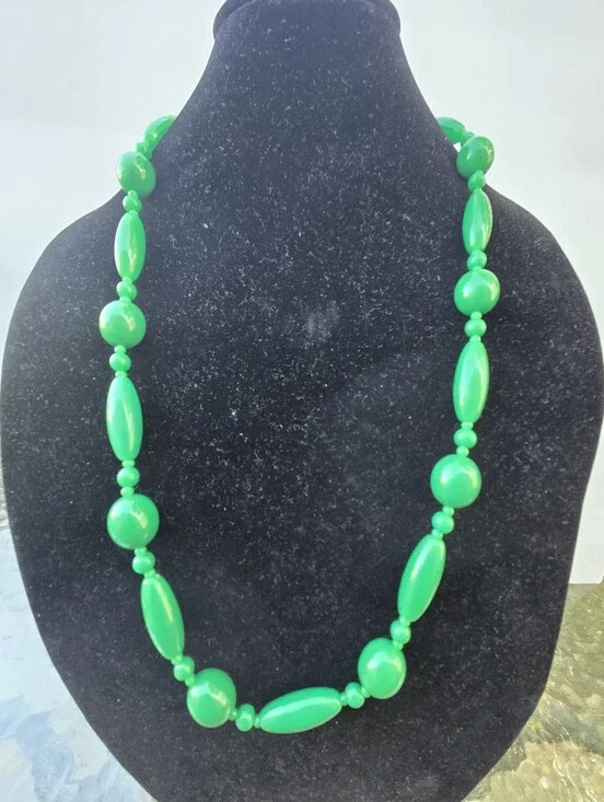 Green Plastic Multi Shaped Bead Necklace 32