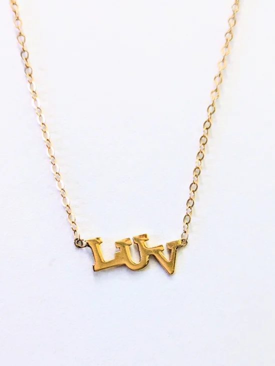 Adorable 14k Solid Yellow Gold LUV Script Pendant Choker Necklace 15.5