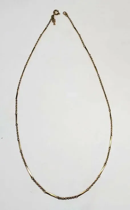 Vintage Crown Trifari Delicate Gold Tone Chain Necklace 18