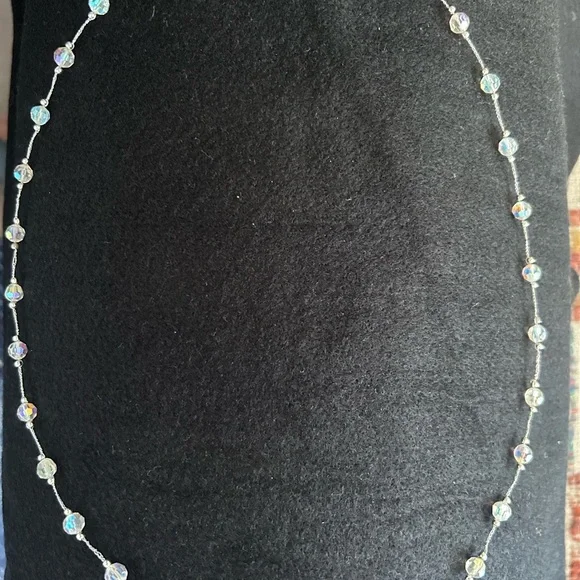 Elegant Silver Necklace with Iridescent Beads